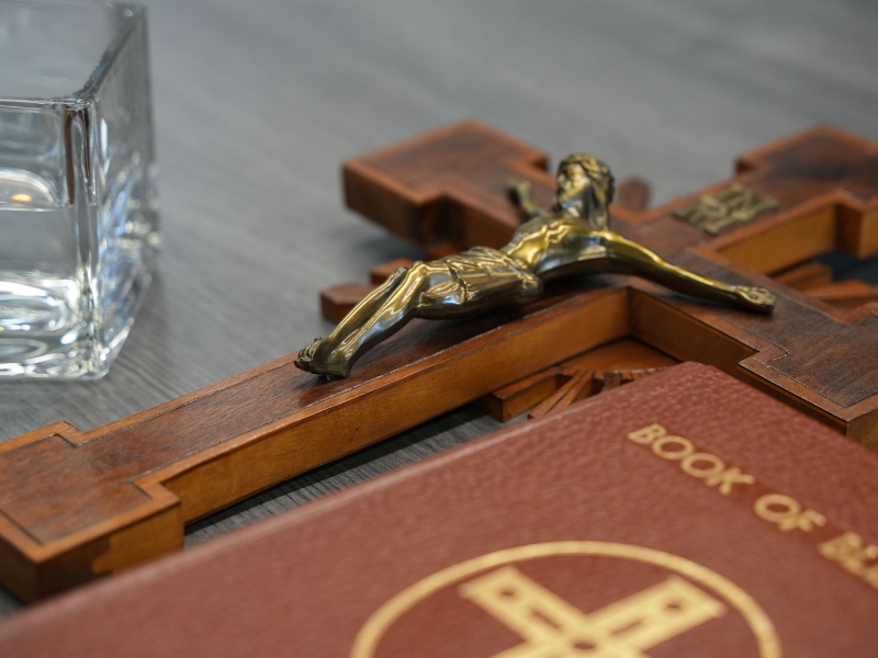 Bishop Boyea blesses Notre Dame FCU